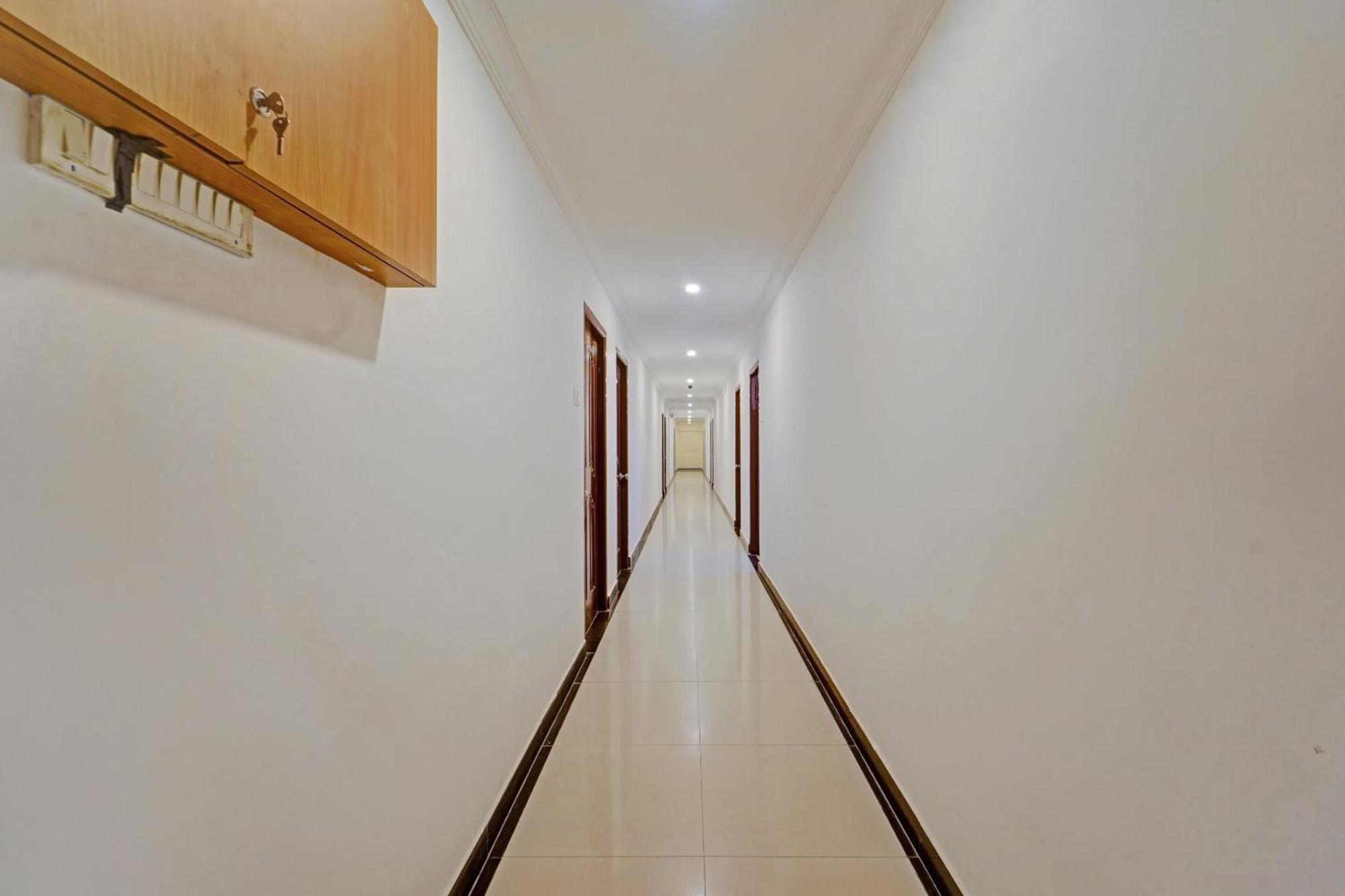 Collection O Mount Road Rich Mount Near Marina Beach Hotel Chennai Exterior foto